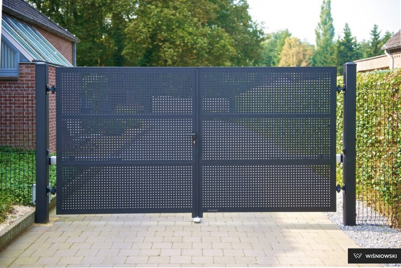 Garážové brány, oplotenia