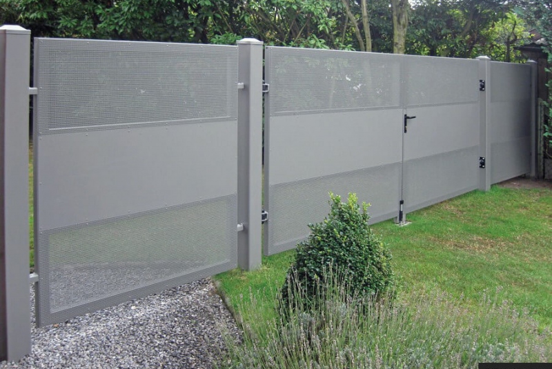 Garážové brány, oplotenia